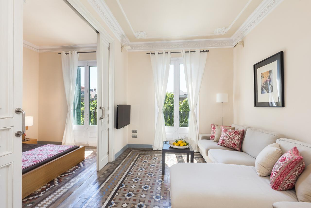 Montaber Apartment - Gran Via - Rocafort バルセロナ エクステリア 写真