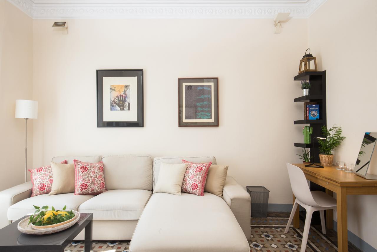 Montaber Apartment - Gran Via - Rocafort バルセロナ エクステリア 写真