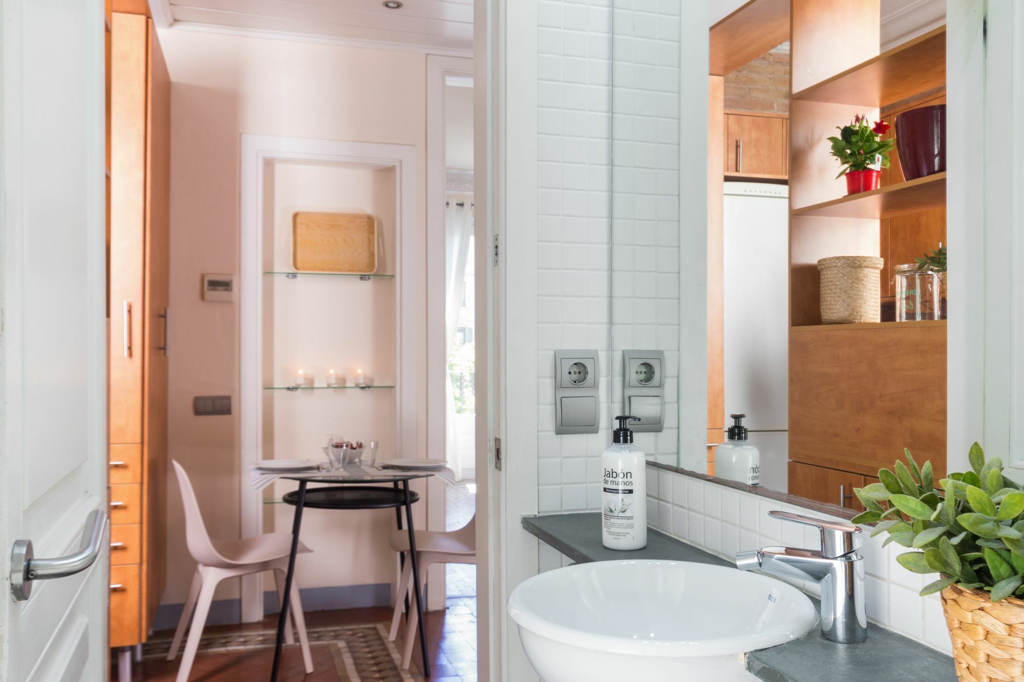 Montaber Apartment - Gran Via - Rocafort バルセロナ エクステリア 写真